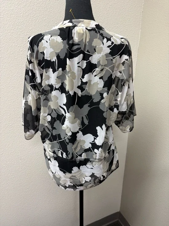 Banana Republic Floral Blouse Small Sheer Pleated Button Boho Tie Waist Top - Picture 6 of 11
